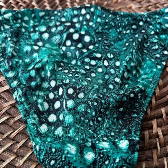 Victoria’s Secret Miraculous Bombshell Bikini